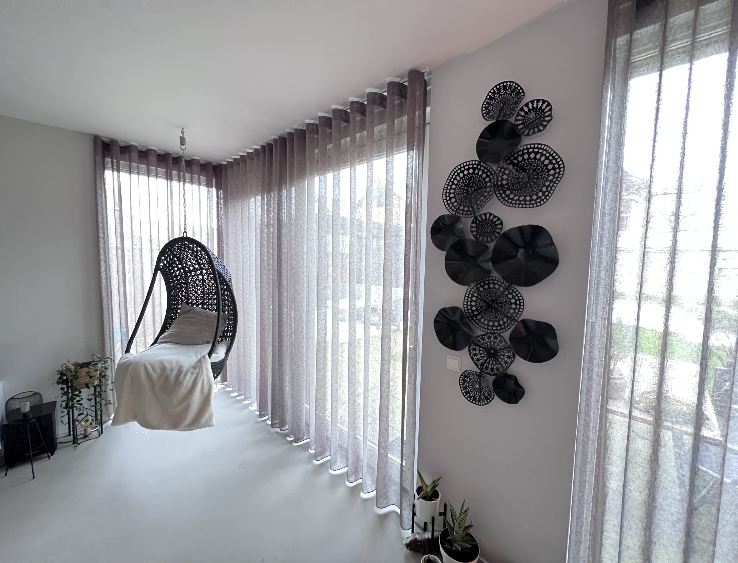 Inbetween & Vitrages